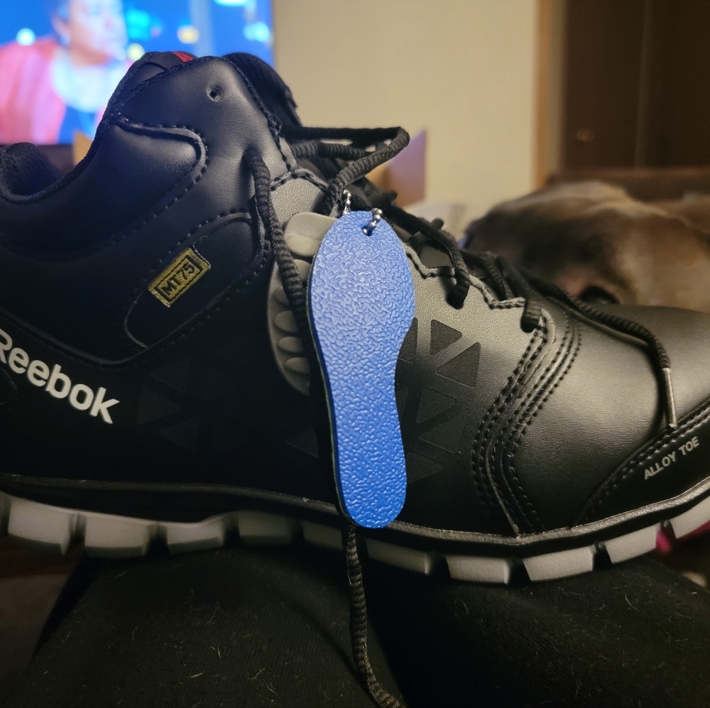 Reebok alloy toe work shoes